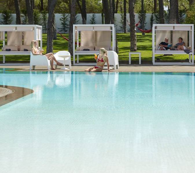 Pool  Alcazar Hotel & SPA Monte Gordo
